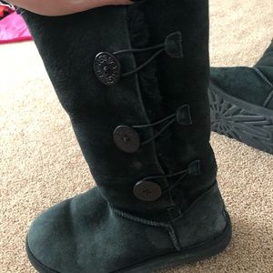 black tall ugg - bailey button triplet boots